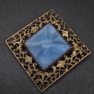 Antique Faux Star Sapphire Brooch Gold Tone Filigree C Clasp